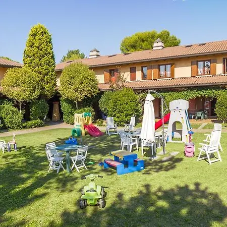 Residence Borgo Stella Marina Bibione Buitenkant foto